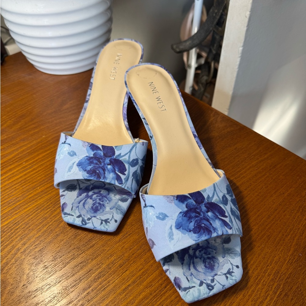 Nine West Floral Blue Heels